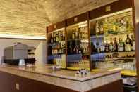 Bar, Kafe, dan Lounge Hotel Pax