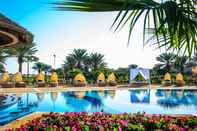 Swimming Pool Danat Jebel Dhanna Resort