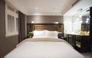 Kamar Tidur 3 Metropolo Classiq Shanghai Nanjing Road East Hotel