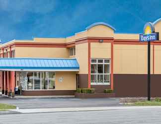 Exterior 2 Days Inn by Wyndham Albany SUNY