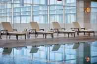 Swimming Pool Renaissance Atyrau Hotel