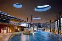 Swimming Pool Sante Royale Hotel- & Gesundheitsresort