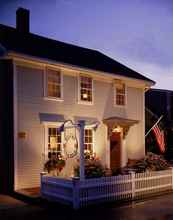 Exterior 4 The Revere Guest House