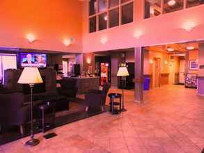 Lobby 4 Comfort Inn & Suites