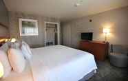 Bedroom 2 Courtyard by Marriott Merced