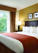 BEDROOM Country Inn & Suites by Radisson, Lake George (Queensbury), NY