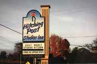 Exterior Hitching Post Studios Inn