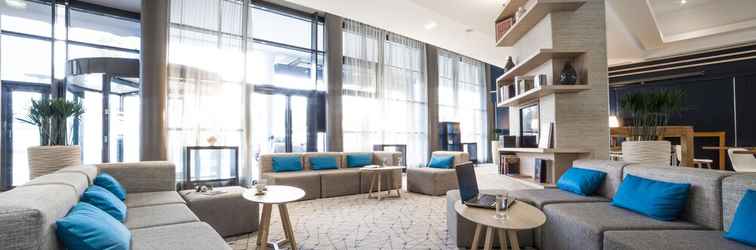 Lobi Courtyard by Marriott Paris La Defense West - Colombes