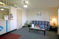 Lobby Americas Best Value Inn Roxboro