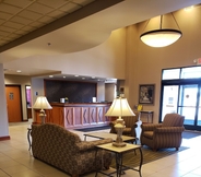 Lobby 3 Wingate by Wyndham Coon Rapids