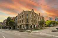 Exterior Vulcan Hotel Sydney