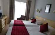 Kamar Tidur 2 Beachcombers Hotel