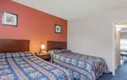 Bedroom 5 Breeze Inn & Suites