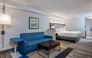 Kamar Tidur 7 Holiday Inn Ex Hotel & Suites Florence I-95 & I-20 Civic Ctr, an IHG Hotel