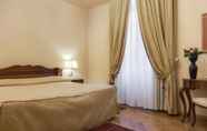 Bilik Tidur 3 Villa Fenaroli Palace Hotel