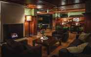 Quầy bar, cafe và phòng lounge 4 Van Der Valk Hotel Hengelo