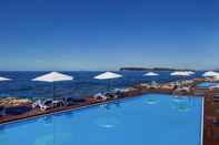 Swimming Pool Hotel Royal Neptun