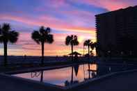 Swimming Pool Getaways at Destin Holiday Beach Resort