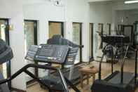 Fitness Center Earl's Regency