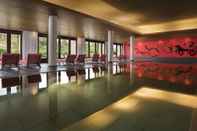 Swimming Pool Hotel Marqués de Riscal, a Luxury Collection Hotel, Elciego