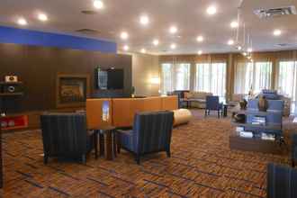 Lobi 4 Courtyard by Marriott Pittsburgh Monroeville