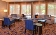 Lobby 6 Courtyard by Marriott Pittsburgh Monroeville
