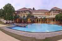 Kolam Renang Heritance Ahungalla