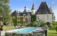 Swimming Pool 7 Château Le Mas de Montet