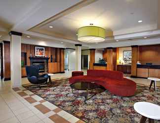 Lobby 2 Fairfield Inn & Suites by Marriott Sudbury