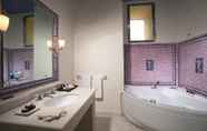 In-room Bathroom 2 Grand Hotel Angiolieri