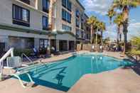 Swimming Pool Best Western Plus Las Vegas South Henderson