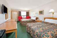 Kamar Tidur Knights Inn Midland, ON