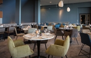 Restaurant 6 Park Inn by Radisson Oslo Airport Hotel West