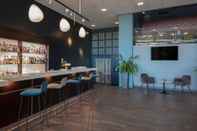 Bar, Cafe and Lounge Park Inn by Radisson Oslo Airport Hotel West