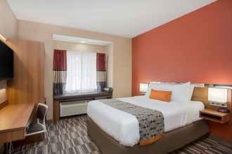 Bedroom 4 Microtel Inn & Suites by Wyndham Walterboro