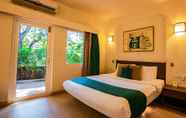 Bedroom 2 Lemon Tree Amarante Beach Resort, Goa