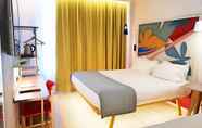 Bedroom 2 Hotel de la Paix