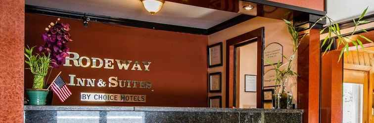 Lobi Rodeway Inn & Suites Brunswick near Hwy 1
