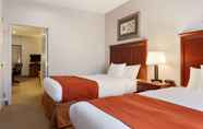 Phòng ngủ 4 Country Inn & Suites by Radisson, Harrisonburg, VA