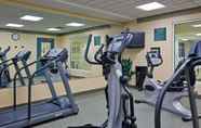 Fitness Center 2 Comfort Inn & Suites Hampton near Coliseum