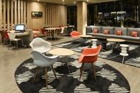 Quầy bar, cafe và phòng lounge ibis Campo Grande