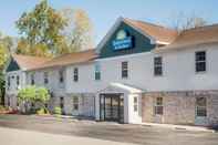 Exterior Days Inn & Suites by Wyndham Sellersburg