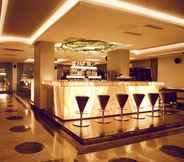Bar, Cafe and Lounge 7 Hotel Suadiye