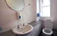 Toilet Kamar 3 St Christopher's Inn, Newquay - Hostel