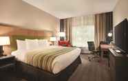 Kamar Tidur 7 Country Inn & Suites by Radisson, Newnan, GA