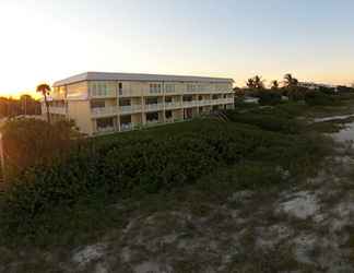 Exterior 2 Tuckaway Shores Resort