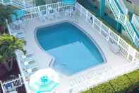 Swimming Pool Tuckaway Shores Resort