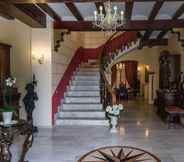 Lobby 4 Hotel Villa Retiro