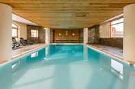 Swimming Pool Résidence Lagrange Vacances L'Ecrin des Sybelles