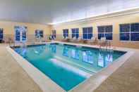 Swimming Pool Homewood Suites by Hilton Princeton